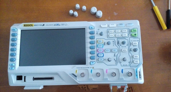 MSO1104Z示波器拆解 MSO1104Z示波器拆解