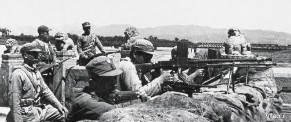 七七事變后，全國軍民奮起抗戰(zhàn)