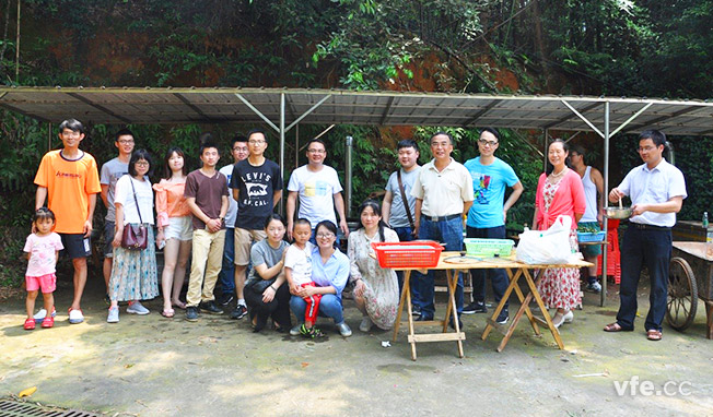 銀河電氣開展團(tuán)建野炊活動(dòng) 員工暢享初夏假日 銀河電氣開展團(tuán)建野炊活動(dòng) 員工暢享初夏假日